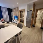 Luxury 1br Appartement *