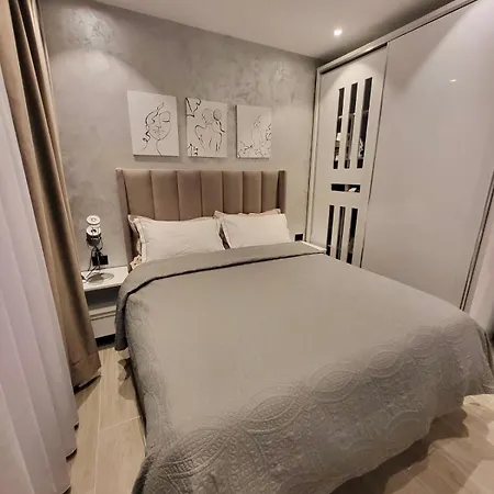 Luxury 1br *