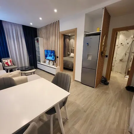 Luxury 1br Apartment *